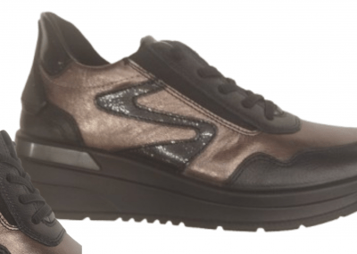 Sneaker ARA